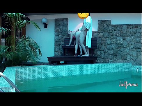 ❤️ Patron hizmetçiyi havuza davet eder ama bir sıcağa dayanamaz ️❌ Süper porno bize %tr.xxxtophd.ru